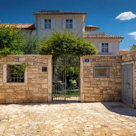 Family Villa Elizabeta With Pool In Umag Cepljani ภายนอก รูปภาพ