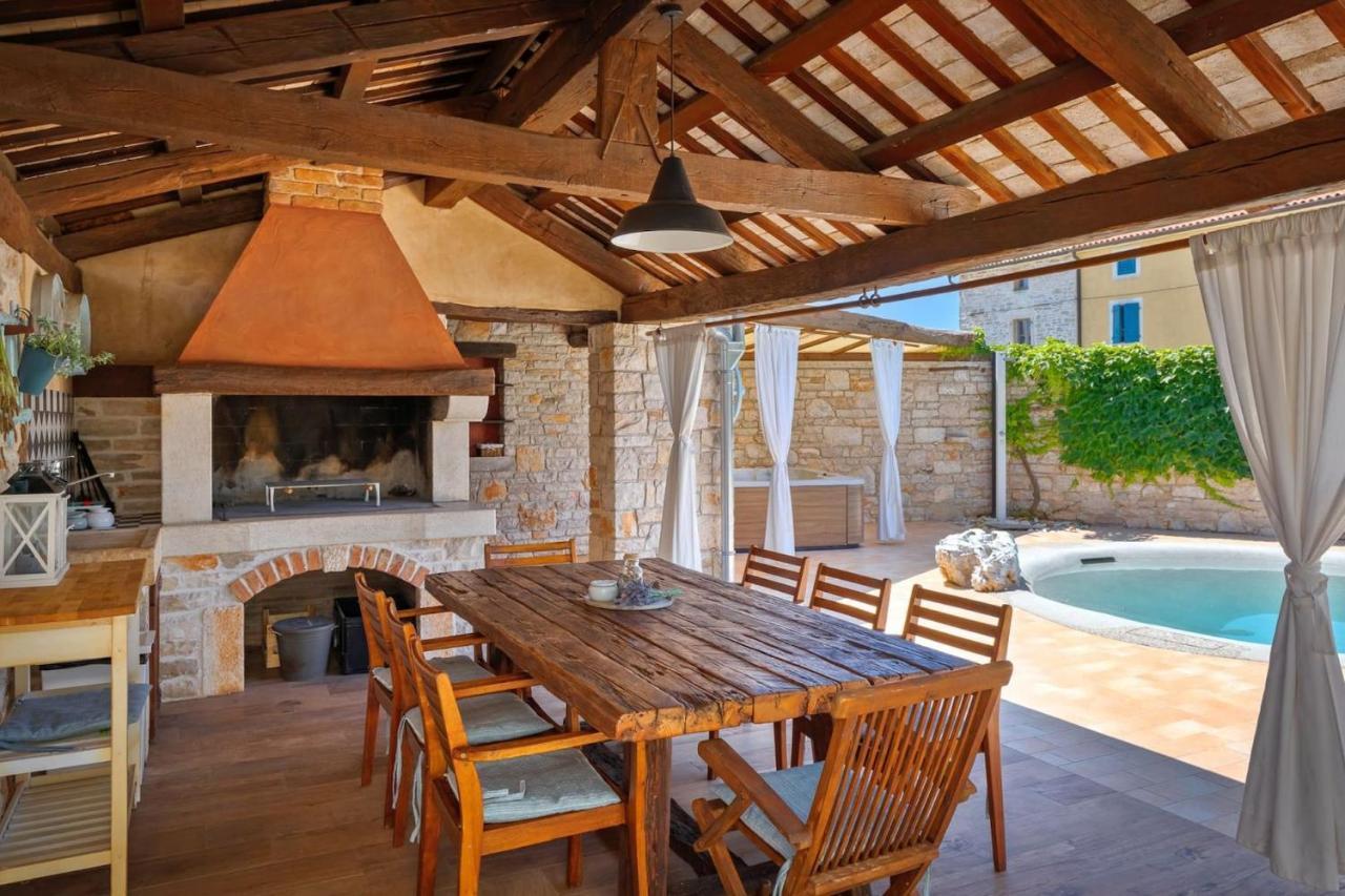 Family Villa Elizabeta With Pool In Umag Cepljani ภายนอก รูปภาพ